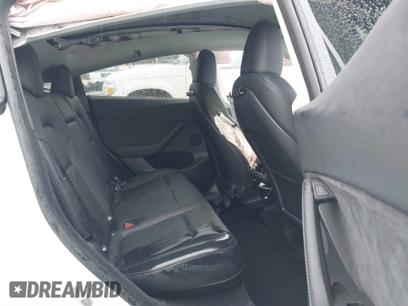 2024 Tesla Model Y Long Range z VIN 7SAYGDEEXRF230169, wystawiony jako IAAI lot #41723049 z przebiegiem Nie podano mil oraz . Historia ofert i sprzedaży dostępna na DreamBid. Obrazek 8.