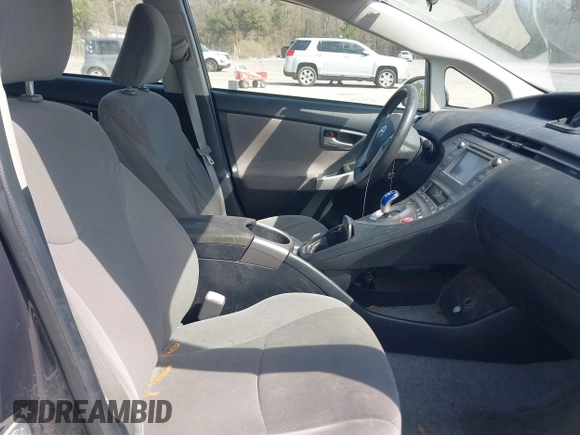 2013 Toyota Prius One with VIN JTDKN3DU1D5634256, listed as a IAAI auction lot 41695971 with 251,165 mi miles. Bid and sale history available at carsss.com. Image 5.
