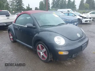 2005 Volkswagen Beetle GLS с VIN 3VWCM31Y95M353104, выставлен на аукционе IAAI как лот 42368732 с пробегом 99 570 миль миль и . История ставок и продаж доступна на DreamBid. Изображение 1.