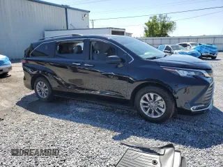 2022 Toyota Sienna XLE with VIN 5TDJRKEC4NS124379, listed as a Copart auction lot 49400375 with 222,972 mi miles and Non Repairable. Bid and sale history available at carsss.com. Image 4.