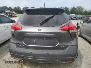 2020 Nissan Kicks SR with VIN 3N1CP5DV1LL484377, listed as a Copart auction lot 51981925 with 29,588 mi miles and Salvage Title. Bid and sale history available at carsss.com. Image 6.