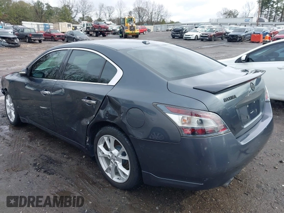 2013 Nissan Maxima SV z VIN 1N4AA5AP7DC814845, wystawiony jako IAAI lot #41758456 z przebiegiem 139 556 mil mil oraz . Historia ofert i sprzedaży dostępna na DreamBid. Obrazek 3.