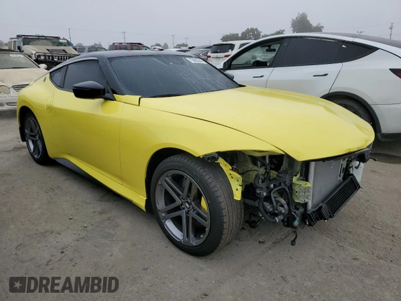 2023 Nissan Z Performance z VIN JN1BZ4BH1PM310365, wystawiony jako Copart lot #73693544 z przebiegiem 10 320 mil mil oraz Szkoda całkowita • Salvage title. Historia ofert i sprzedaży dostępna na DreamBid. Obrazek 4.