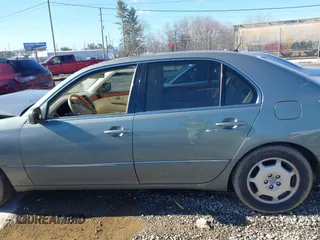 2002 Lexus LS 430 z VIN JTHBN30F820062070, wystawiony jako IAAI lot #41209699 z przebiegiem 154 311 mil mil oraz . Historia ofert i sprzedaży dostępna na DreamBid. Obrazek 14.