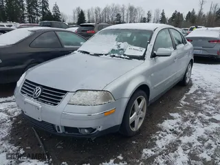 2002 Volkswagen Passat GLS with VIN WVWPD63B72P445980, listed as a IAAI auction lot 41366620 with 168,590 mi miles. Bid and sale history available at carsss.com. Image 2.