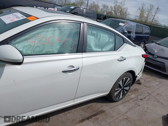 2021 Nissan Altima SV z VIN 1N4BL4DW7MN372228, wystawiony jako IAAI lot #42107453 z przebiegiem 64 885 mil mil oraz . Historia ofert i sprzedaży dostępna na DreamBid. Obrazek 15.