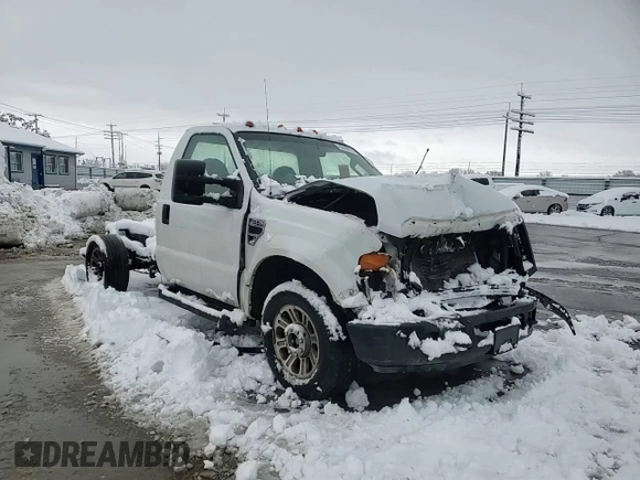 2008 Ford F-350 XL with VIN 1FDSF34518ED31999, listed as a Copart auction lot 43069015 with 274,981 mi miles and Salvage Title. Bid and sale history available at DreamBid. Image 10.