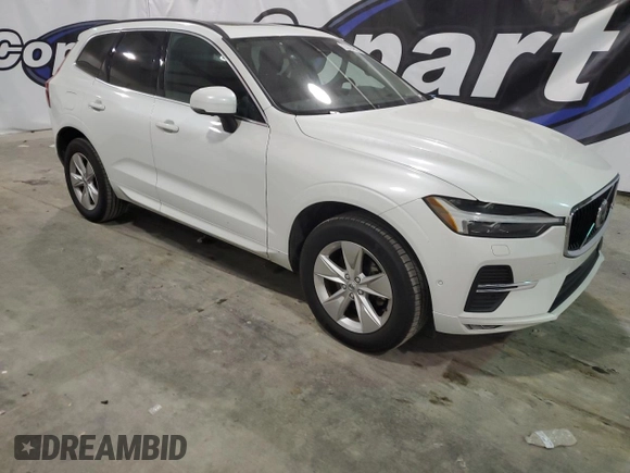 2022 Volvo XC60 Momentum z VIN YV4L12DK3N1033784, wystawiony jako Copart lot #86092324 z przebiegiem 56 299 mil mil oraz Czysty tytuł • Clean title. Historia ofert i sprzedaży dostępna na DreamBid. Obrazek 4.
