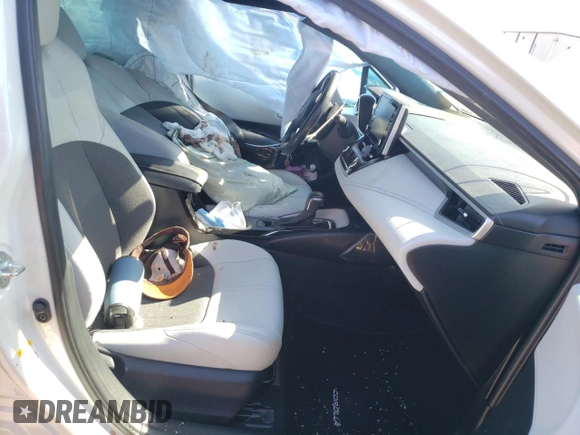 2019 Toyota Corolla Hatchback SE with VIN JTNK4RBE7K3049073, listed as a Copart auction lot 69481624 with 37,494 mi miles and Salvage Title. Bid and sale history available at carsss.com. Image 7.