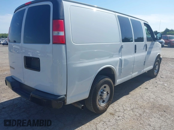 2019 Chevrolet Express Cargo Van with VIN 1GCWGAFP5K1296131, listed as a IAAI auction lot 42082742 with 217,740 mi miles. Bid and sale history available at carsss.com. Image 4.