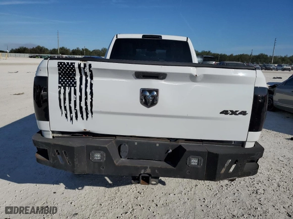 2018 Ram 2500 Tradesman with VIN 3C6UR5HJ8JG240077, listed as a Copart auction lot 47812605 with 75,861 mi miles and Non Repairable. Bid and sale history available at carsss.com. Image 6.