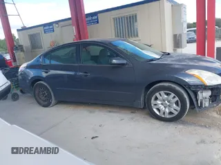 2010 Nissan Altima 2.5 S with VIN 1N4AL2AP0AN546343, listed as a IAAI auction lot 41537670 with 192,164 mi miles. Bid and sale history available at carsss.com. Image 13.
