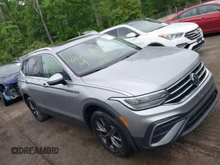 2022 Volkswagen Tiguan SE z VIN 3VV2B7AX7NM118981, wystawiony jako IAAI lot #42178303 z przebiegiem 59 224 mil mil oraz . Historia ofert i sprzedaży dostępna na DreamBid. Obrazek 1.