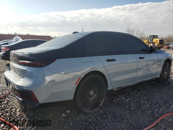 2023 BMW 7 Series 760i xDrive with VIN WBA33EJ09PCN46611, listed as a Copart auction lot 44601795 with 28,497 mi miles and Salvage title. Bid and sale history available at DreamBid. Image 3.