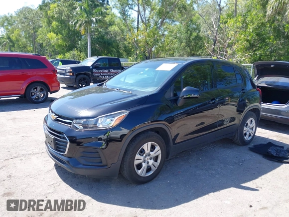 2019 Chevrolet Trax LS with VIN 3GNCJKSBXKL164776, listed as a IAAI auction lot 42064236 with 117,111 mi miles. Bid and sale history available at carsss.com. Image 17.