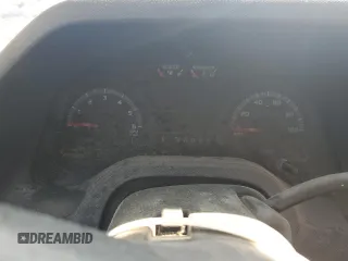 2011 Ford Econoline Cargo Commercial z VIN 1FTNE2EL4BDA10869, wystawiony jako Copart lot #52086805 z przebiegiem Nie podano mil oraz Szkody całkowita. Historia ofert i sprzedaży dostępna na DreamBid. Obrazek 9.