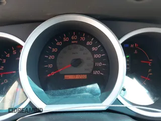 2009 Toyota Tacoma with VIN 5TELU42N19Z617499, listed as a IAAI auction lot 42137195 with 191,280 mi miles and . Bid and sale history available at DreamBid. Image 7.