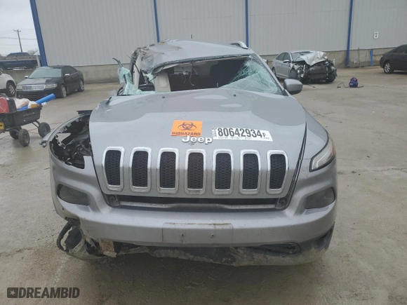 2016 Jeep Cherokee Altitude with VIN 1C4PJMCB6GW154378, listed as a Copart auction lot 80642934 with 0 mi miles and Non Repairable. Bid and sale history available at carsss.com. Image 5.