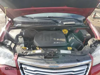 2015 Chrysler Town & Country Touring-L with VIN 2C4RC1CG1FR677280, listed as a Copart auction lot 44244245 with 95,529 mi miles and Salvage Title. Bid and sale history available at carsss.com. Image 12.