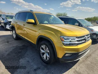 2018 Volkswagen Atlas SE with VIN 1V2DR2CA1JC549051, listed as a Copart auction lot 60279295 with 121,063 mi miles and Salvage title. Bid and sale history available at DreamBid. Image 4.