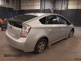 2010 Toyota Prius II z VIN JTDKN3DU1A5159638, wystawiony jako IAAI lot #42253833 z przebiegiem 187 646 mil mil oraz . Historia ofert i sprzedaży dostępna na DreamBid. Obrazek 4.