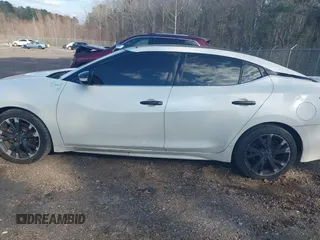 2016 Nissan Maxima SV with VIN 1N4AA6AP4GC386338, listed as a IAAI auction lot 41511559 with 176,957 mi miles and . Bid and sale history available at carsss.com. Image 15.