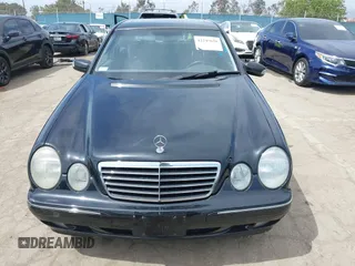 2000 Mercedes-Benz E 320 with VIN WDBJF65J4YB121264, listed as a IAAI auction lot 42245628 with 231,799 mi miles and . Bid and sale history available at DreamBid. Image 12.