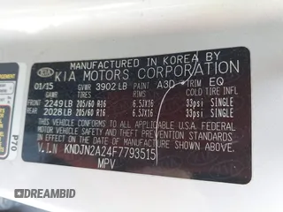 2015 Kia Soul with VIN KNDJN2A24F7793515, listed as a IAAI auction lot 41921297 with 111,967 mi miles. Bid and sale history available at carsss.com. Image 9.