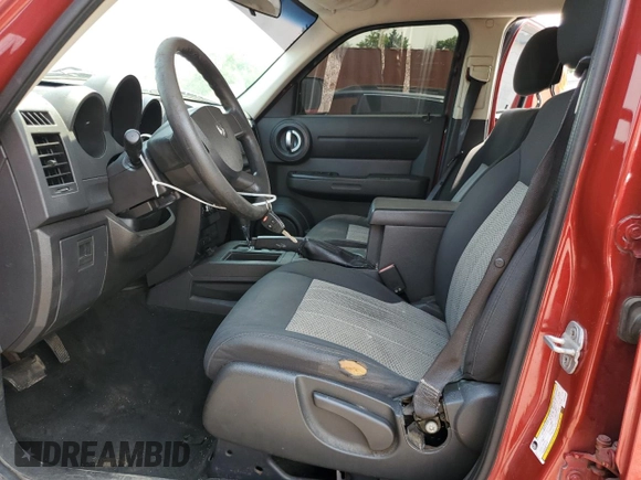 2010 Dodge Nitro Heat z VIN 1D4PT4GK4AW156936, wystawiony jako Copart lot #59654555 z przebiegiem 194 045 mil mil oraz Szkoda całkowita • Salvage title. Historia ofert i sprzedaży dostępna na DreamBid. Obrazek 7.