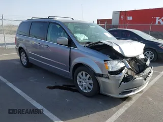 2014 Chrysler Town & Country Touring with VIN 2C4RC1BG2ER394905, listed as a IAAI auction lot 41777343 with 158,487 mi miles. Bid and sale history available at carsss.com. Image 1.