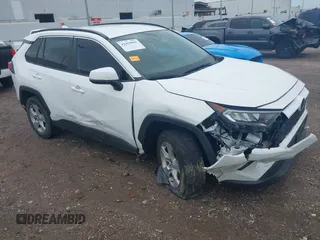 2020 Toyota RAV4 XLE с VIN 2T3W1RFV3LW100110, выставлен на аукционе IAAI как лот 42423963 с пробегом 29 066 миль миль и . История ставок и продаж доступна на DreamBid. Изображение 1.
