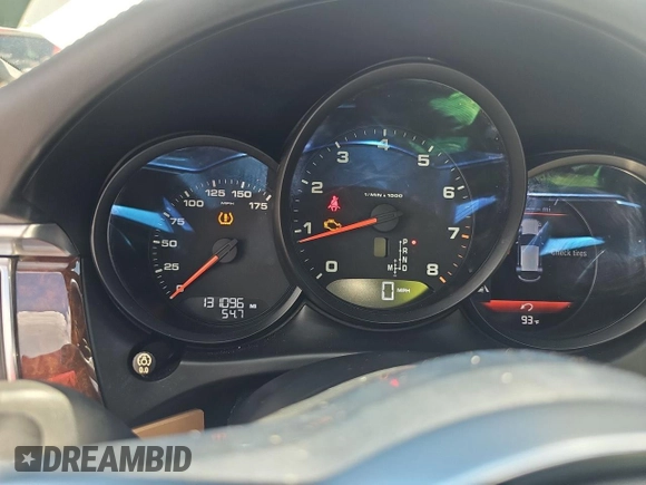 2018 Porsche Macan with VIN WP1AA2A54JLB07736, listed as a Copart auction lot 61697685 with 131,096 mi miles and Clean title. Bid and sale history available at DreamBid. Image 8.