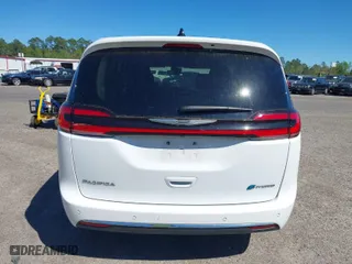2023 Chrysler Pacifica Hybrid Touring L with VIN 2C4RC1L7XPR541005, listed as a IAAI auction lot 41860806 with 46,741 mi miles. Bid and sale history available at carsss.com. Image 16.