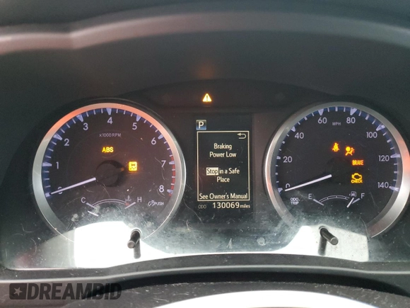 2018 Toyota Highlander LE z VIN 5TDBZRFH3JS871179, wystawiony jako Copart lot #59553235 z przebiegiem 130 069 mil mil oraz Szkoda całkowita • Salvage title. Historia ofert i sprzedaży dostępna na DreamBid. Obrazek 9.