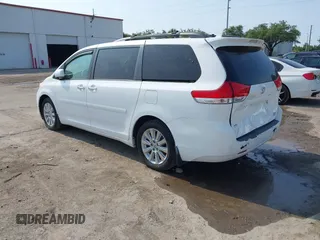 2011 Toyota Sienna XLE с VIN 5TDDK3DC6BS029472, выставлен на аукционе IAAI как лот 42334600 с пробегом 145 860 миль миль и . История ставок и продаж доступна на DreamBid. Изображение 3.