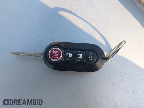 2013 FIAT 500e с VIN 3C3CFFGE7DT744353, выставлен на аукционе IAAI как лот 42257126 с пробегом 61 567 миль миль и . История ставок и продаж доступна на DreamBid. Изображение 11.