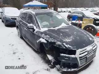 2018 Audi Q5 Premium Plus with VIN WA1BNAFY4J2221422, listed as a IAAI auction lot 41501378 with 52,122 mi miles. Bid and sale history available at carsss.com. Image 1.