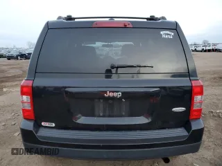2014 Jeep Patriot Latitude with VIN 1C4NJPFA3ED721876, listed as a Copart auction lot 82436104 with 103,703 mi miles and Salvage Title. Bid and sale history available at carsss.com. Image 6.