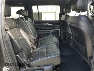 2023 Jeep Wagoneer z VIN 1C4SJVAT1PS514577, wystawiony jako Copart lot #73935334 z przebiegiem 34 250 mil mil oraz Nie do naprawy • Non repairable. Historia ofert i sprzedaży dostępna na DreamBid. Obrazek 11.