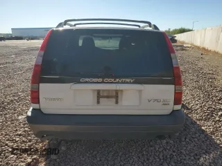 2000 Volvo V70 with VIN YV1LZ56D1Y2655112, listed as a Copart auction lot 79772224 with 256,697 mi miles and Clean Title. Bid and sale history available at carsss.com. Image 6.