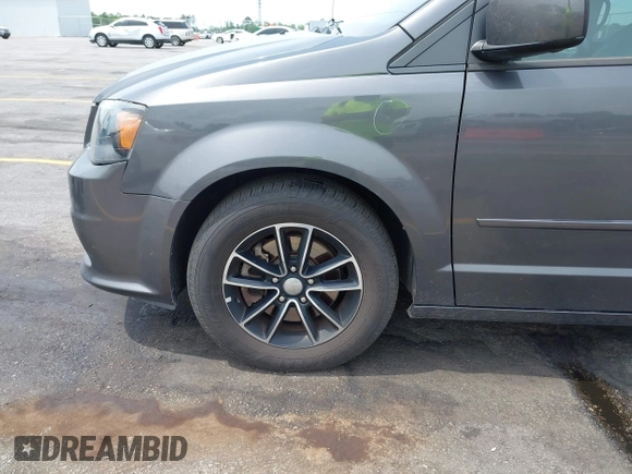2016 Dodge Grand Caravan R/T with VIN 2C4RDGEG5GR352324, listed as a IAAI auction lot 42104176 with 179,460 mi miles and . Bid and sale history available at DreamBid. Image 18.