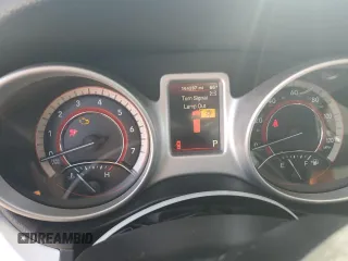 2017 Dodge Journey SXT with VIN 3C4PDCBG1HT526523, listed as a Copart auction lot 49672975 with 164,287 mi miles and Salvage Title. Bid and sale history available at carsss.com. Image 9.