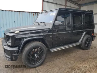 2002 Mercedes-Benz G-Class with VIN WDCYR49E22X128940, listed as a Copart auction lot 84952074 with 255,284 mi miles and Clean Title. Bid and sale history available at carsss.com. Image 1.