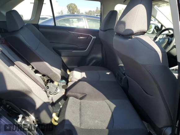 2019 Toyota RAV4 XLE with VIN JTMW1RFV8KD012701, listed as a Copart auction lot 54642105 with 25,747 mi miles and Salvage Title. Bid and sale history available at carsss.com. Image 10.