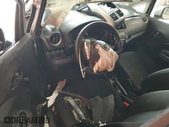 2015 Nissan Note S with VIN 3N1CE2CP9FL391697, listed as a Copart auction lot 61135525 with Not provided miles and Salvage title. Bid and sale history available at DreamBid. Image 8.