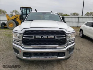 2022 Ram 3500 SLT with VIN 3C63R3HL0NG104470, listed as a Copart auction lot 49731435 with 51,996 mi miles and Salvage Title. Bid and sale history available at carsss.com. Image 5.