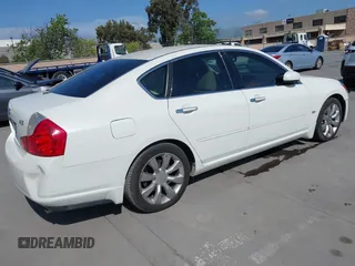 2007 Infiniti M Sport with VIN JNKAY01E97M307725, listed as a IAAI auction lot 42066474 with 211,377 mi miles. Bid and sale history available at carsss.com. Image 4.