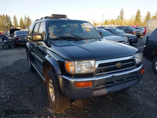 1998 Toyota 4Runner Limited with VIN JT3HN87RXW0188465, listed as a IAAI auction lot 41372608 with 253,778 mi miles. Bid and sale history available at carsss.com. Image 1.