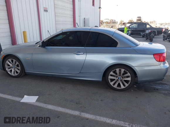 2011 BMW 3 Series 328i with VIN WBADW3C58BE541521, listed as a IAAI auction lot 41631382 with 112,396 mi miles. Bid and sale history available at carsss.com. Image 14.