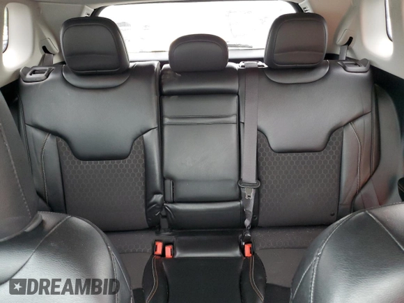 2019 Jeep Compass Latitude z VIN 3C4NJCBB1KT851572, wystawiony jako Copart lot #53131635 z przebiegiem 77 875 mil mil oraz Szkoda całkowita • Salvage title. Historia ofert i sprzedaży dostępna na DreamBid. Obrazek 10.